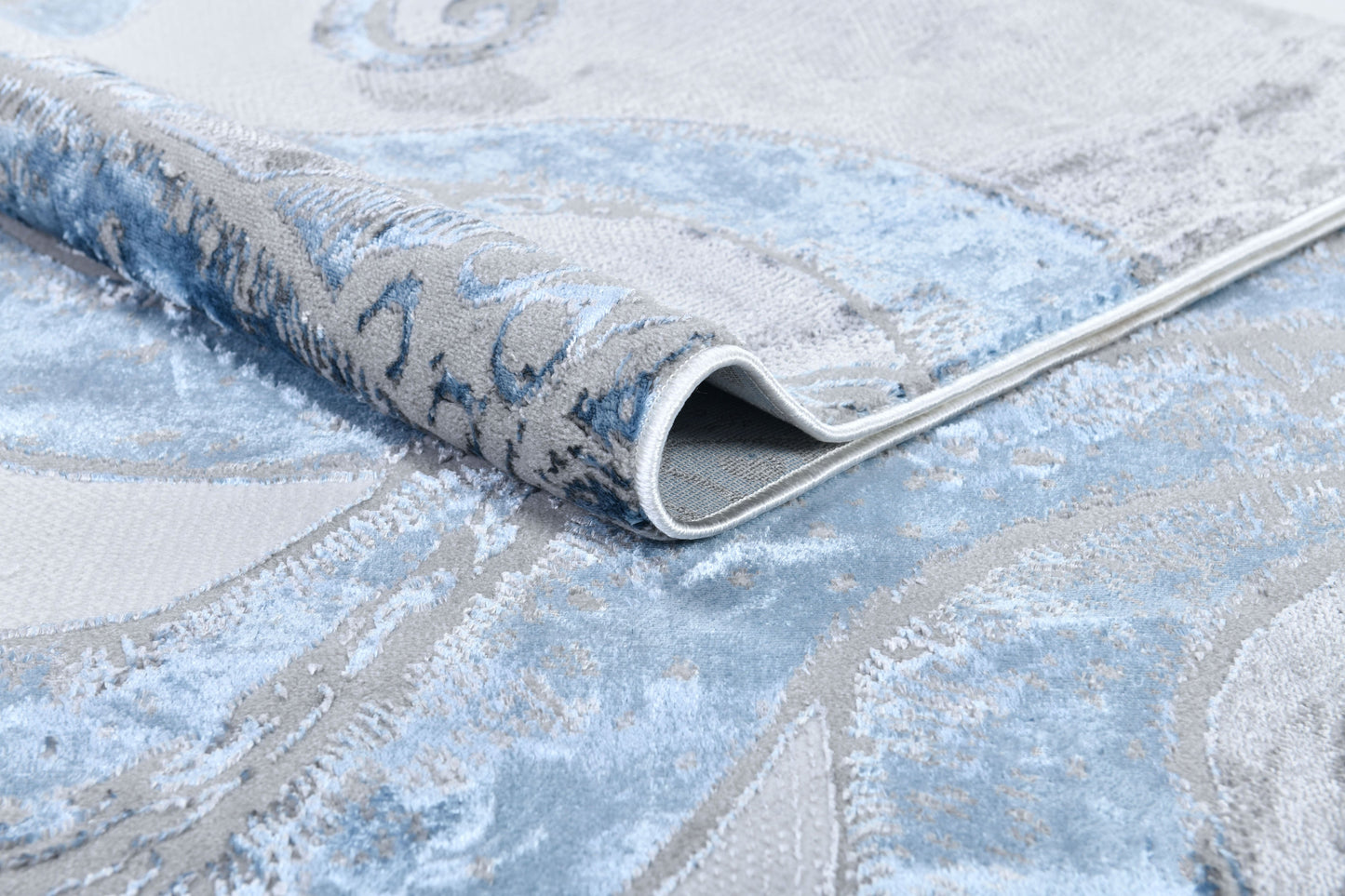 Soft-Touch Light Grey Rug Featuring Metallic Octopus/Tentacle Design in Sheer Black or Blue - Z339A (POL805)