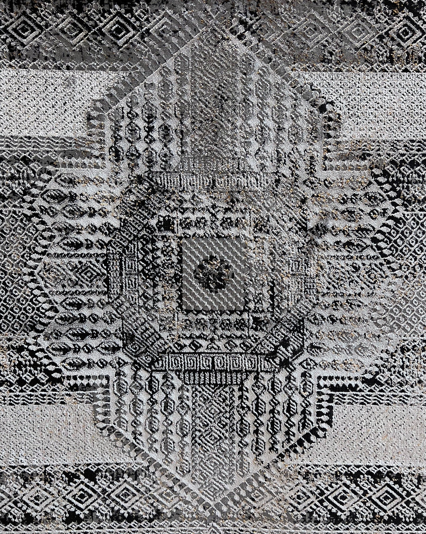 Chromatic Elegance: Foldable Flat Weave Area Rug with Shifting Hues