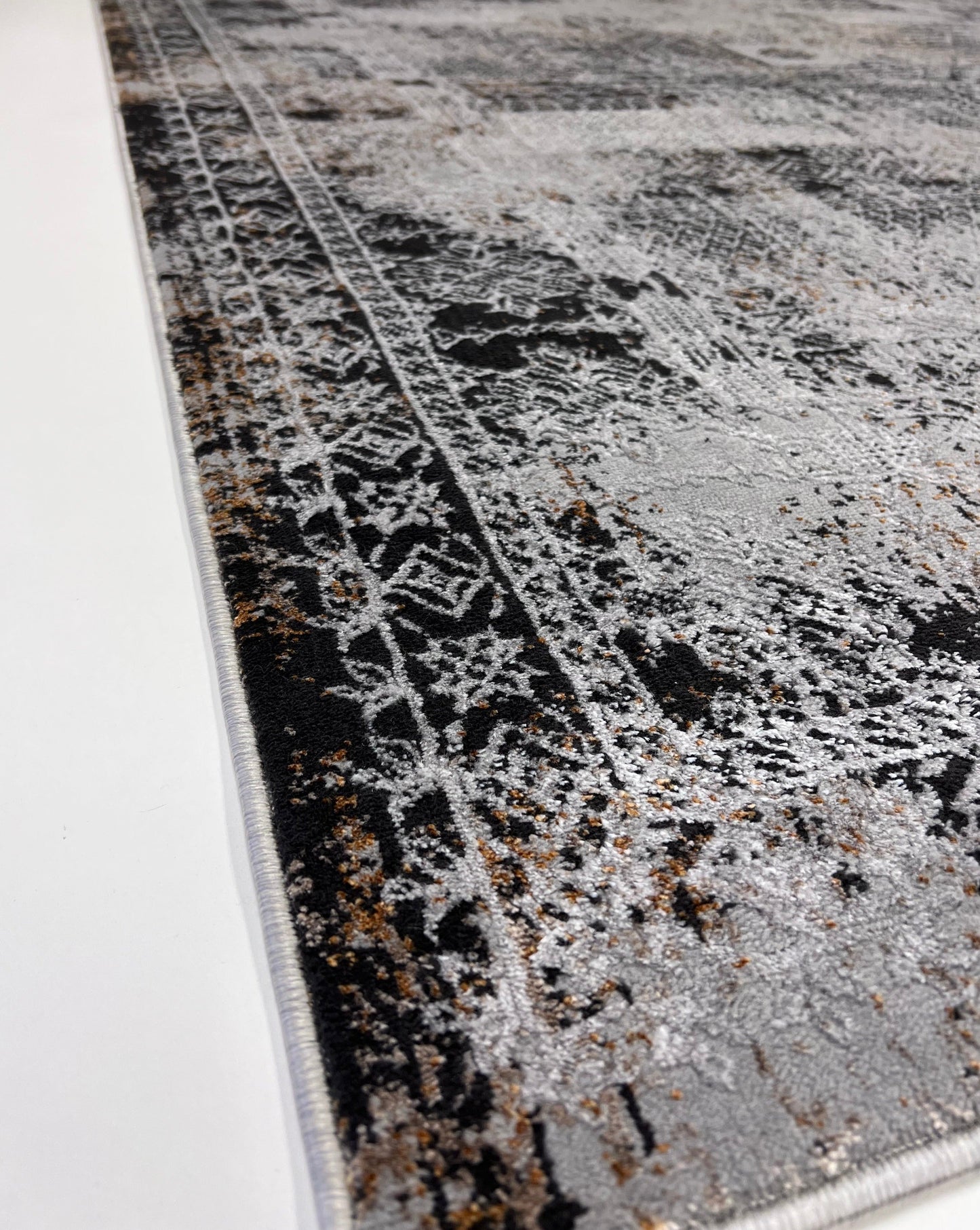 Chromatic Elegance: Foldable Flat Weave Area Rug with Shifting Hues