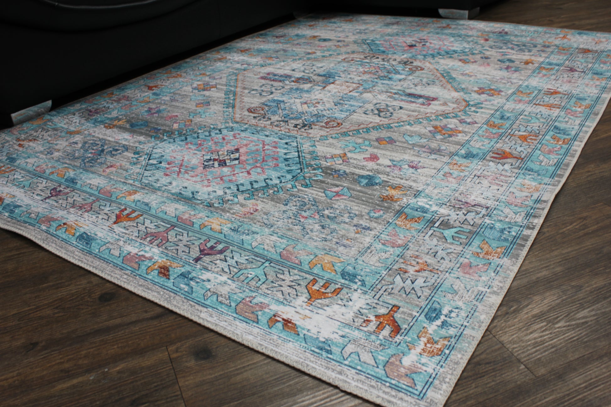 Beige Blue Orange Tones Vintage Faded Print Style Area Rug/ Carpet