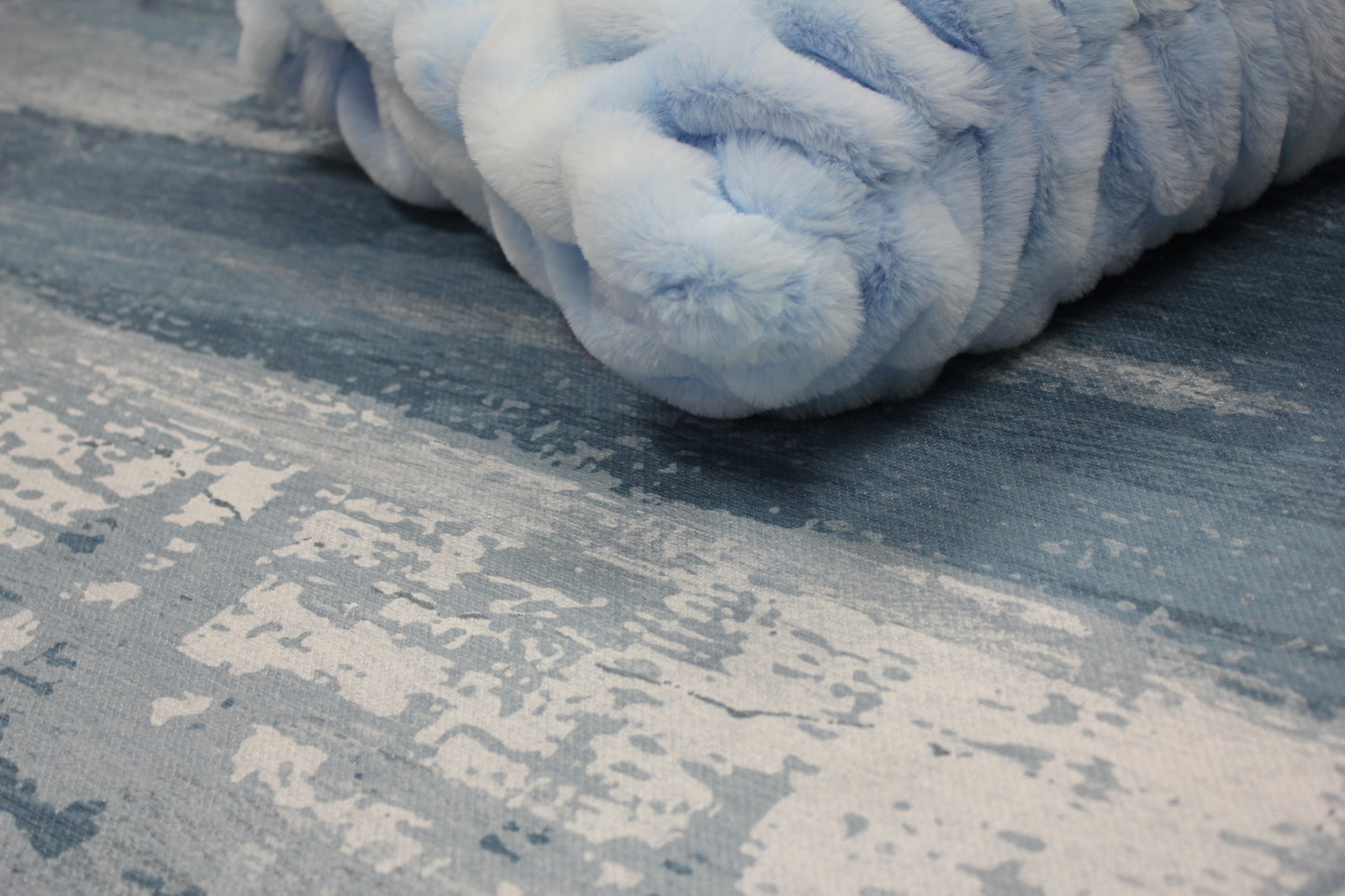 Blue Meadow Comfort Print Art Design Area Rug/ Carpet