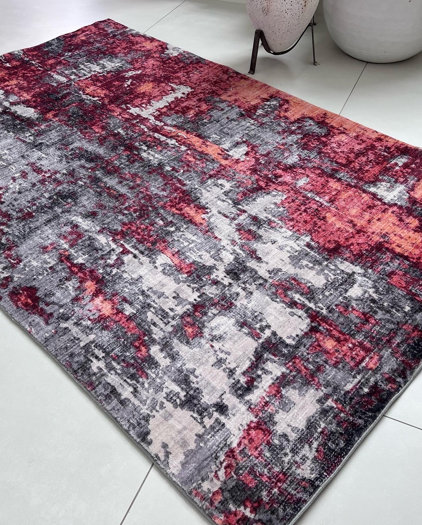 Foldable Anti-Slip Polyester Area Rug | Style# SHAH-26 - Elevate Your Space