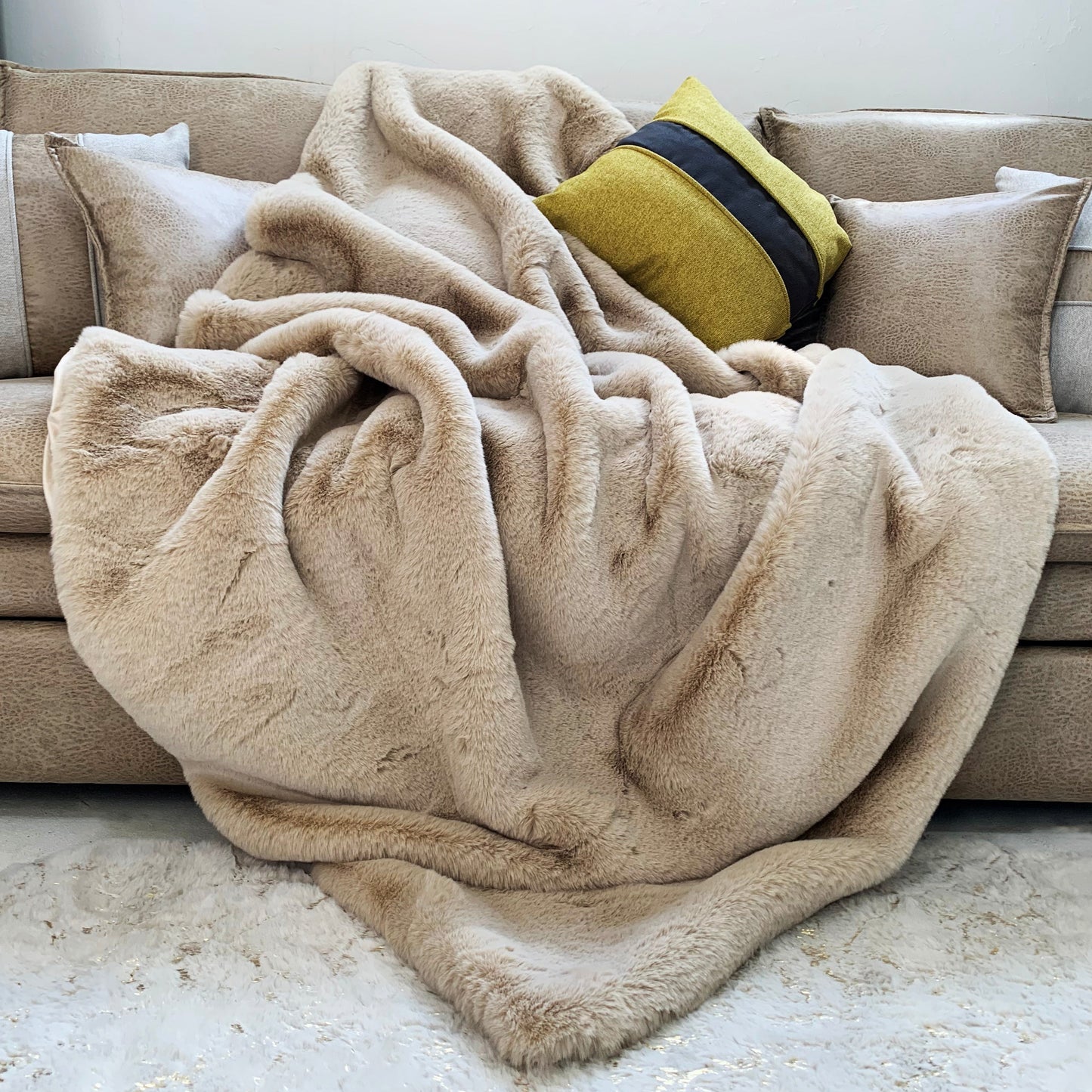 Chinchilla Faux Fur Throw Beige Color 60"x80"