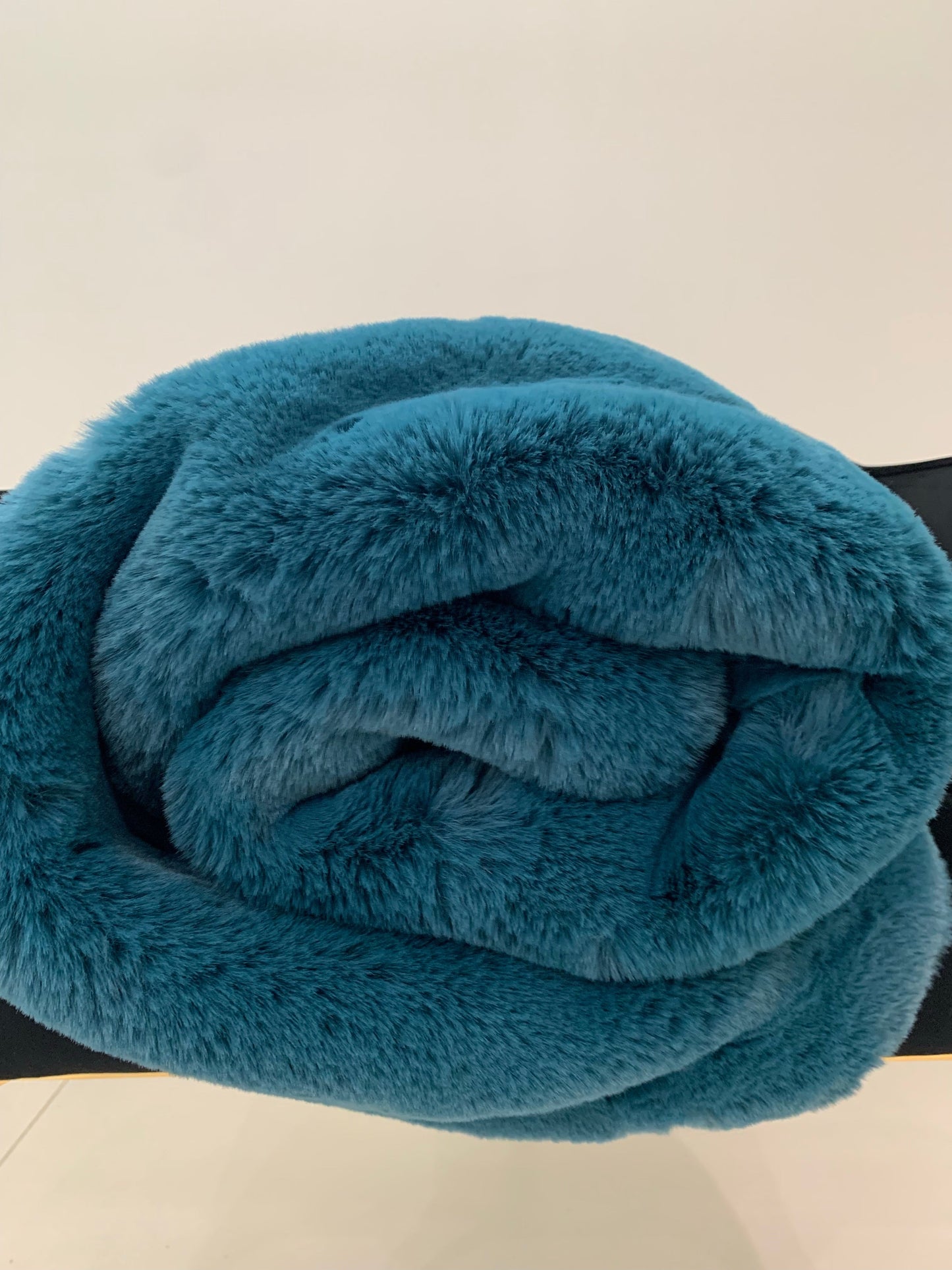 Soft Cozy Faux Fur Blanket/ Coverlet/ Bedspread/ Throw/ Bedcover/ Quilt