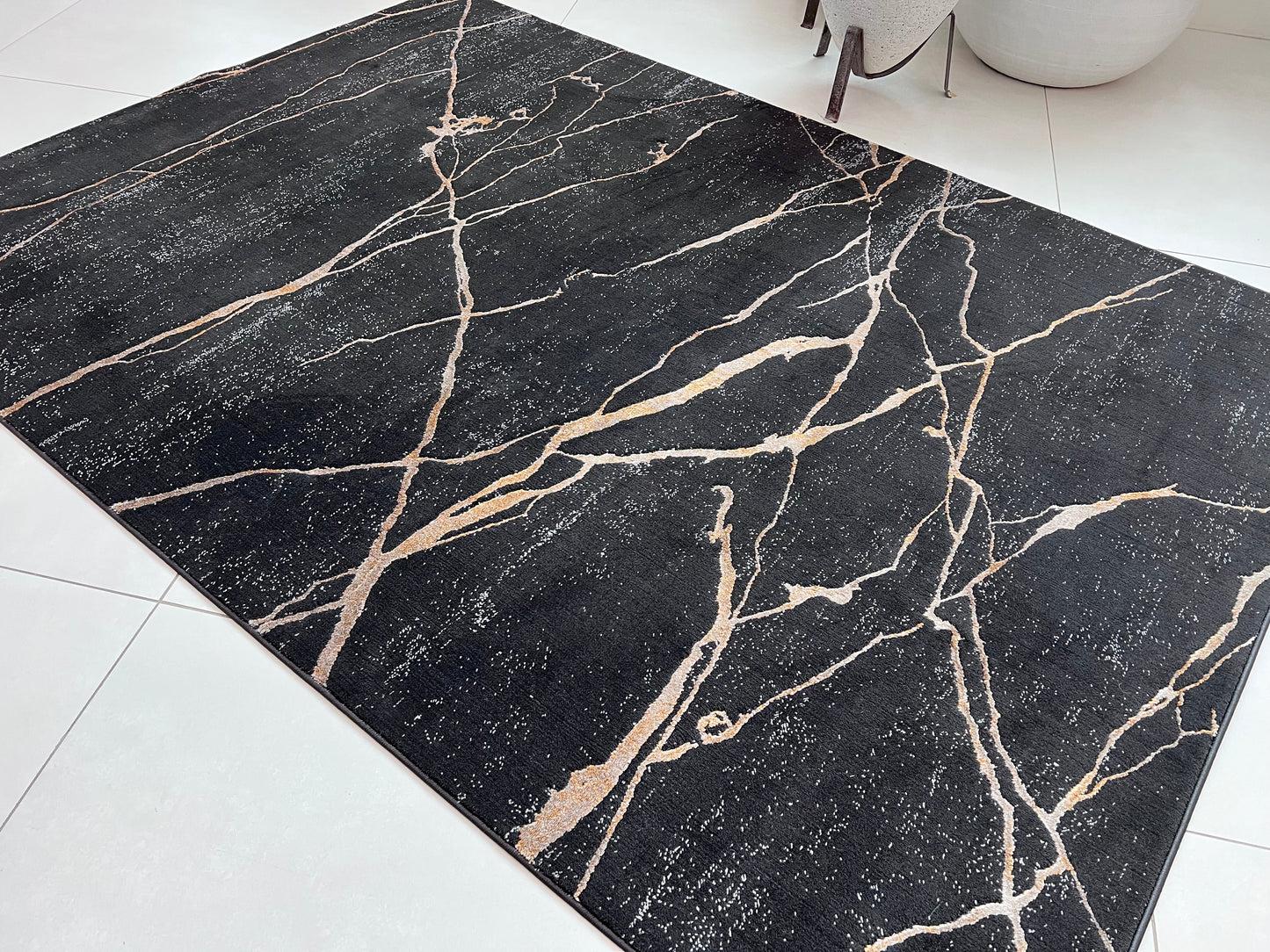 Dynamic Color-Shifting Foldable Flat Weave Area Rug - Transform Your Space!