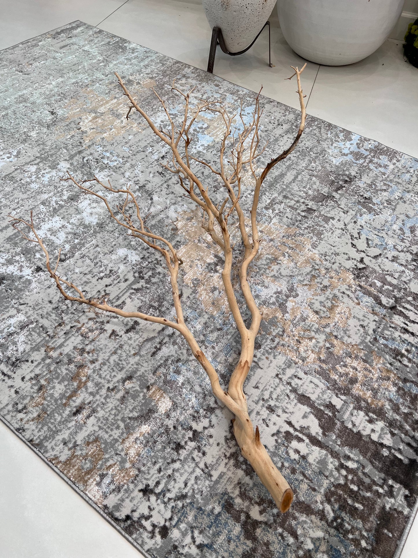 Dynamic Color-Shifting Foldable Flat Weave Area Rug for Stylish Interiors