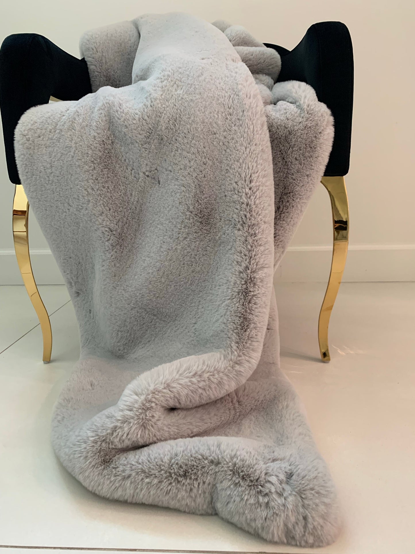 Chinchilla Faux Fur Throw Silver