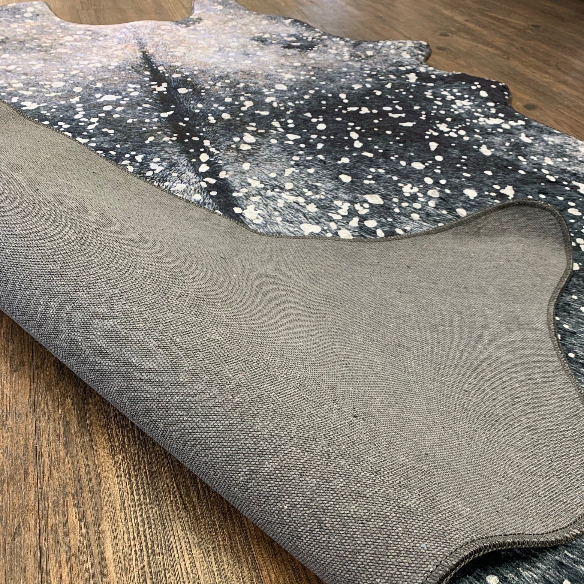 Vegan Metallic Shinny Glow Faux Hide / Cowhide Area Rug / Carpet