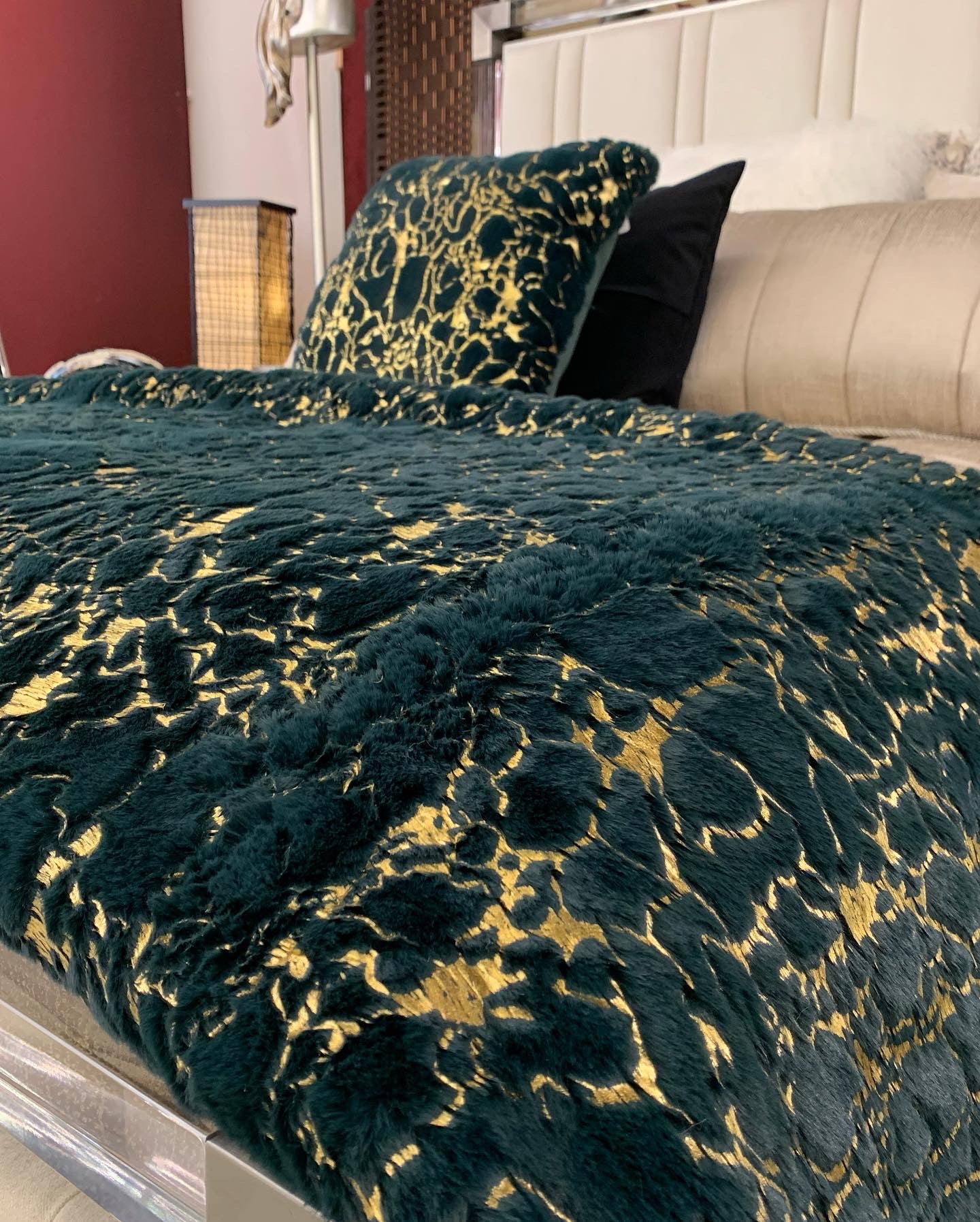 Golden/Silver Metallic Faux Fur Soft / Coverlet/Quilt Cal King/Eastern King