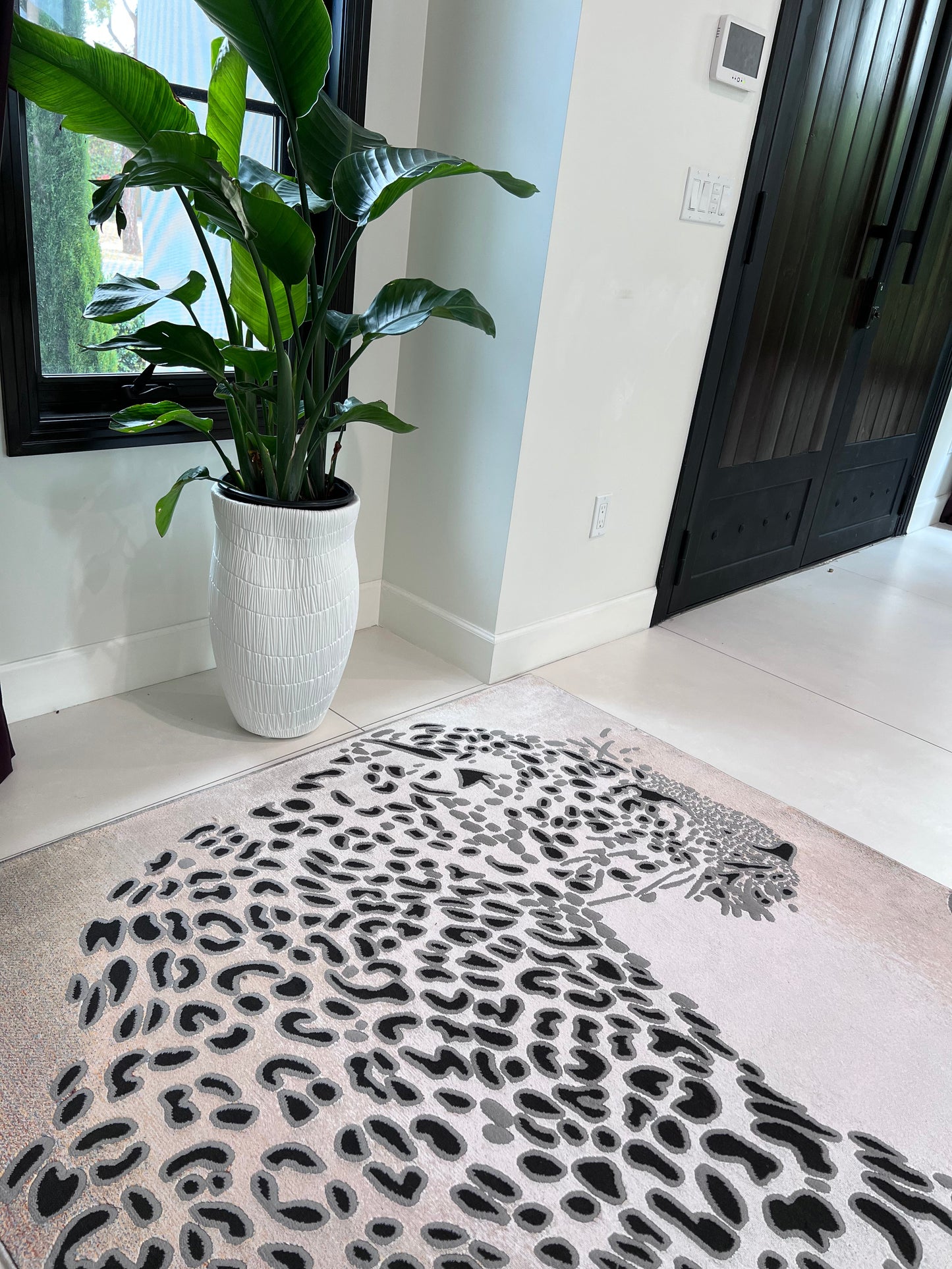 Transformative Shifting Hues: Foldable Flat Weave Area Rug for Dynamic Interiors