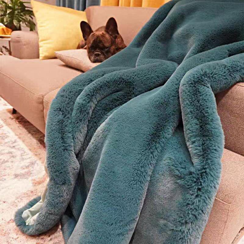 Soft Cozy Faux Fur Blanket/ Coverlet/ Bedspread/ Throw/ Bedcover/ Quilt