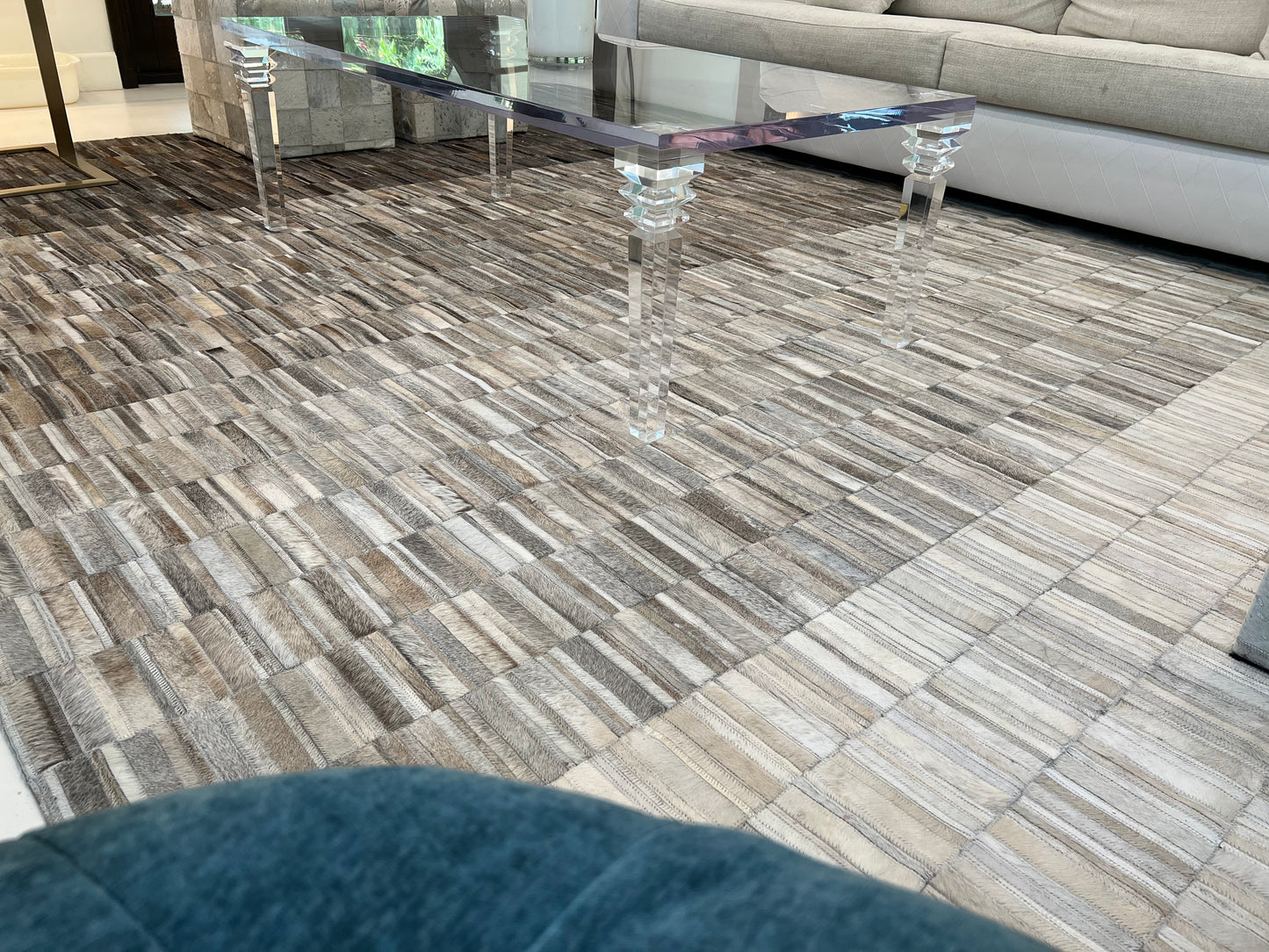 Fade Mocha White Patchwork Cowhide Area Rug PCH207