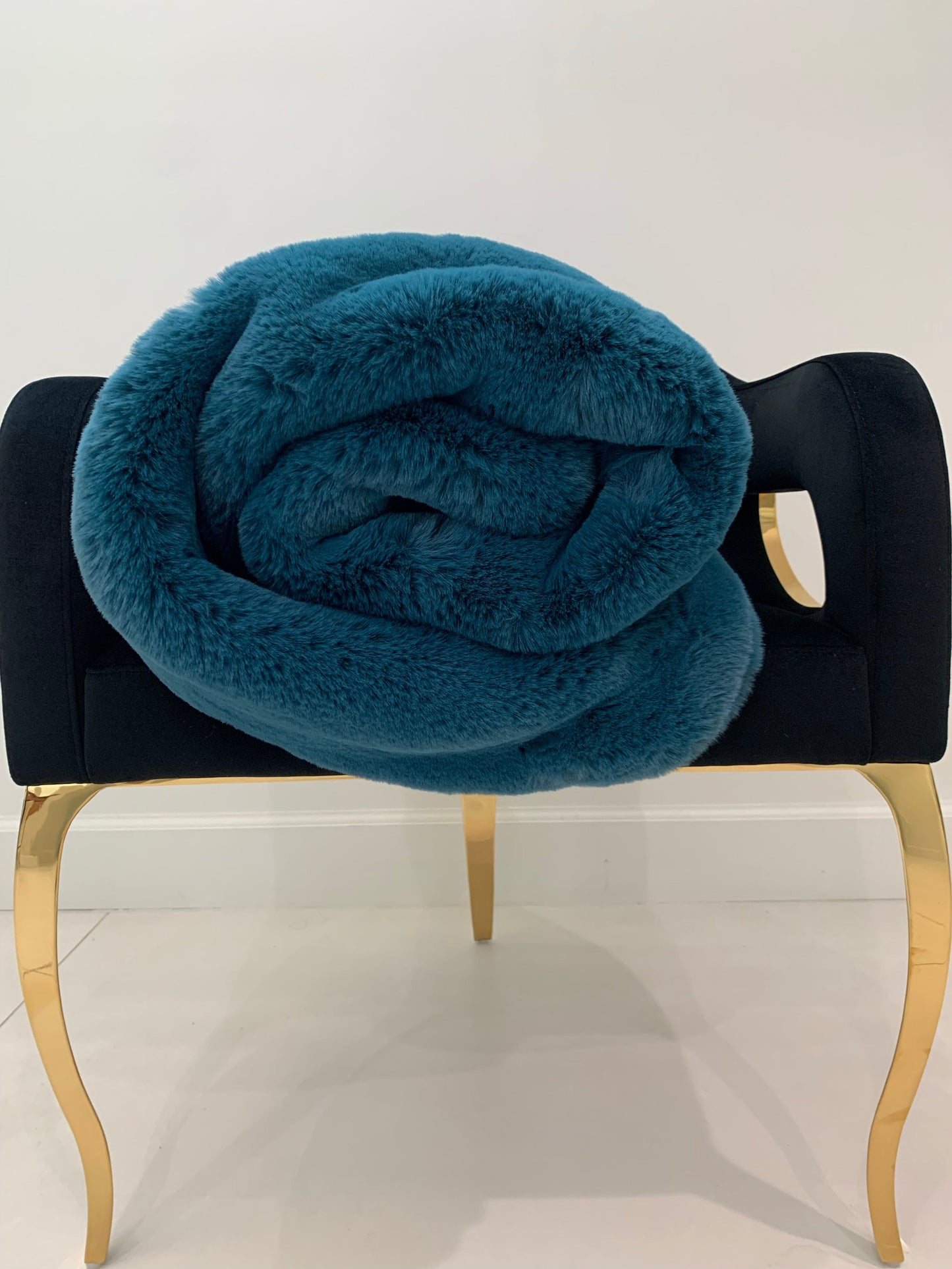 Soft Cozy Faux Fur Blanket/ Coverlet/ Bedspread/ Throw/ Bedcover/ Quilt