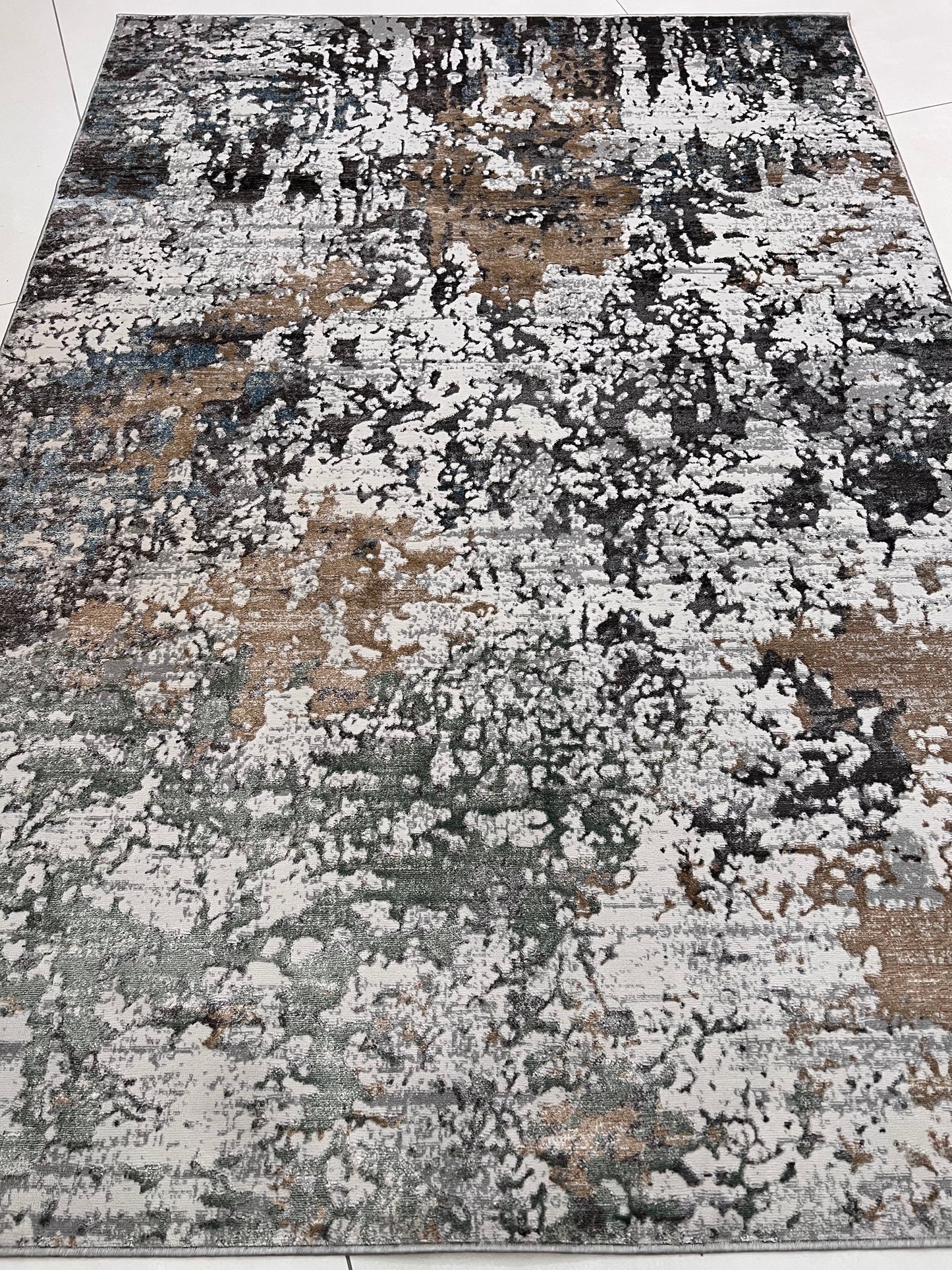 Dynamic Color-Shifting Foldable Flat Weave Area Rug for Stylish Interiors