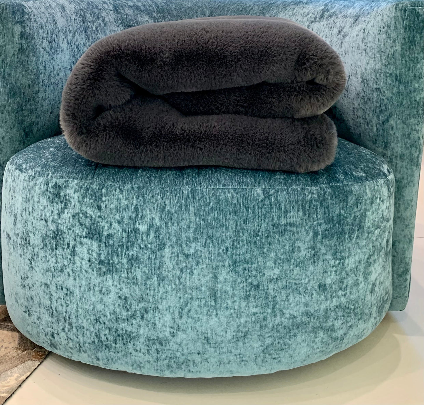 Soft Cozy Faux Fur Blanket/ Coverlet/ Bedspread/ Throw/ Bedcover/ Quilt