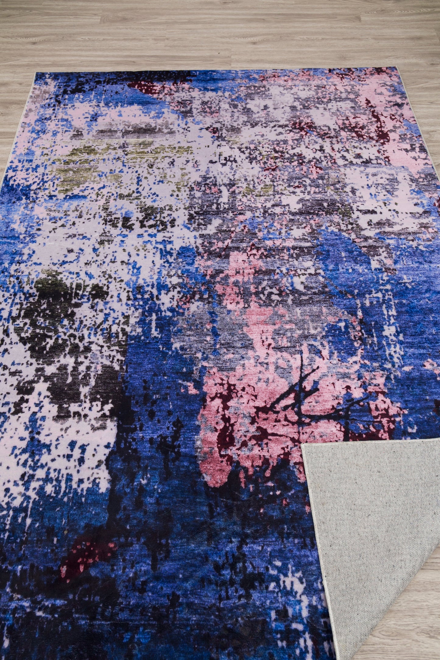 Foldable Anti-Slip Polyester Area Rug | Style# SHAH-22 - Elevate Your Space