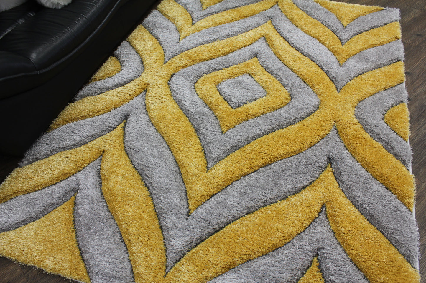 Touch of Red/Silver/Yellow Shag Area Rugs/Carpets | Style# SR-721 - Crafted from 100% Polyester, Plush Fluffy Shine 3D Geometric Design