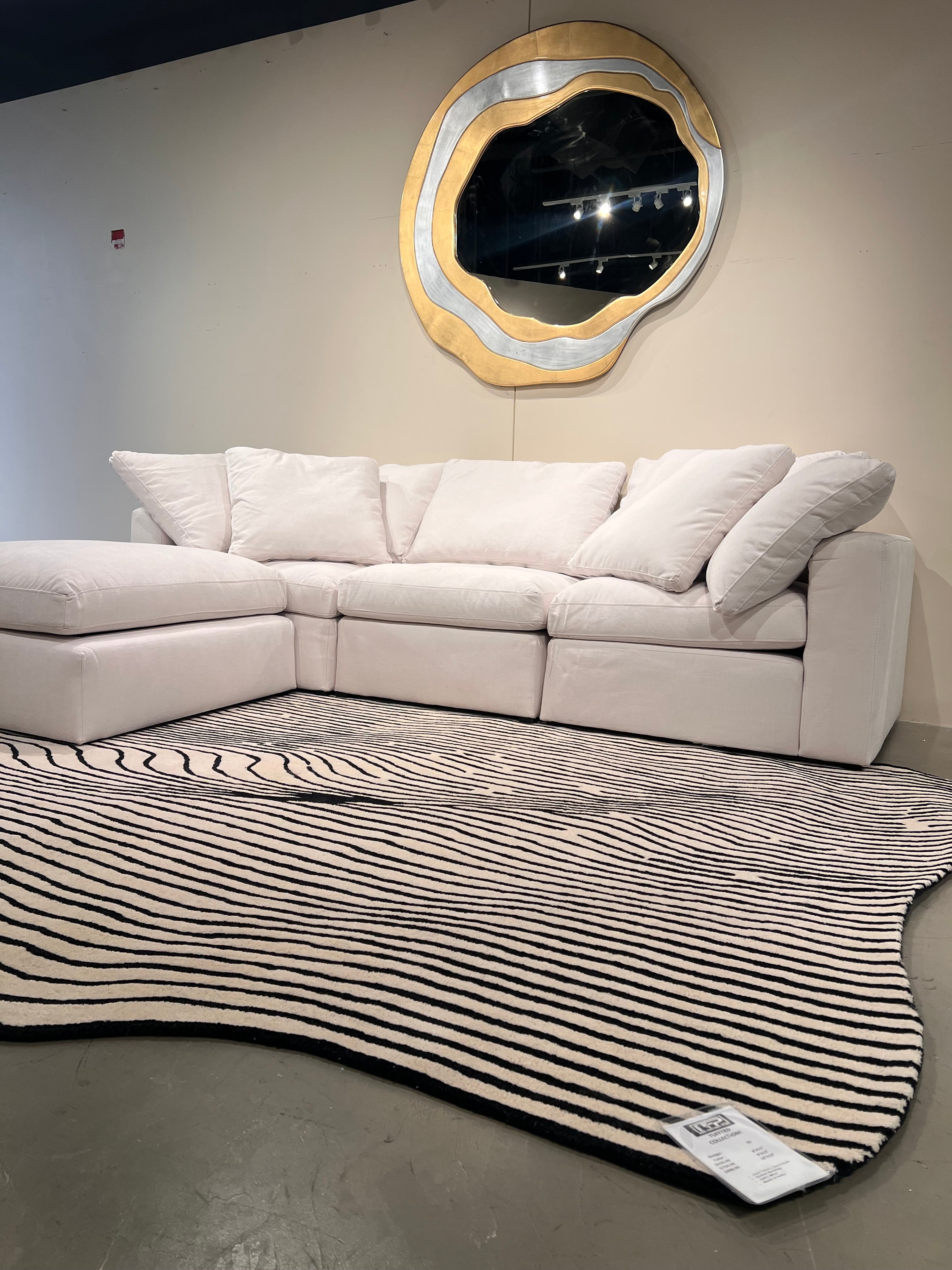 Beluga Tufted Design 55 Ivory Black