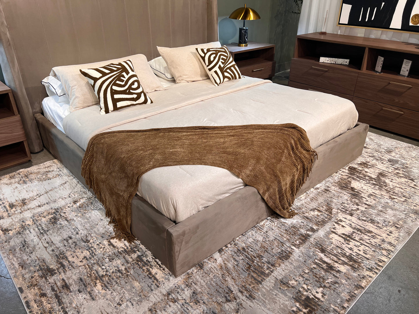 Soft-Touch Gold Beige Rug with Copper Two-Tone Design - KAI 218