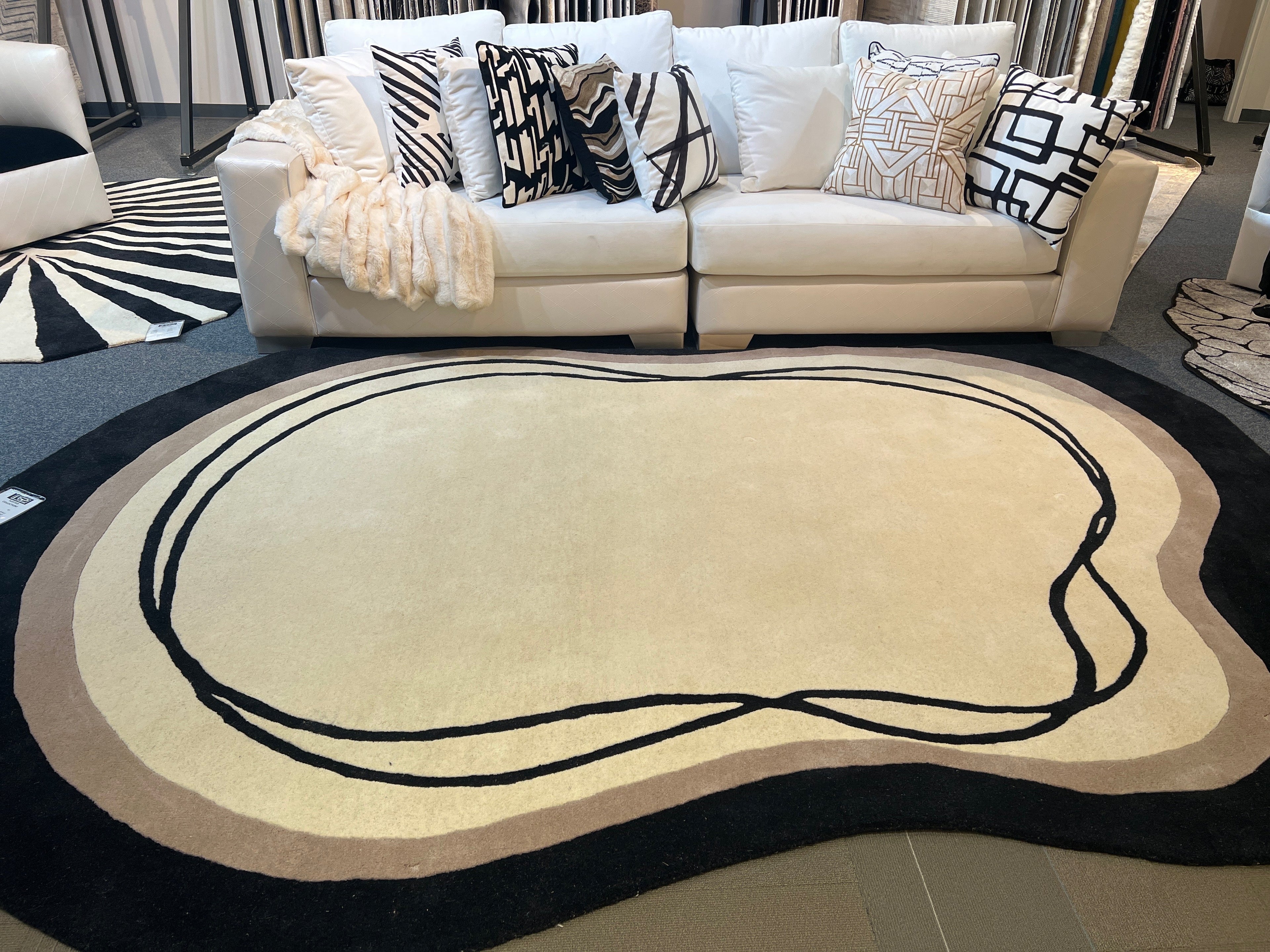 Beluga Tufted Design 57 Ivory Black