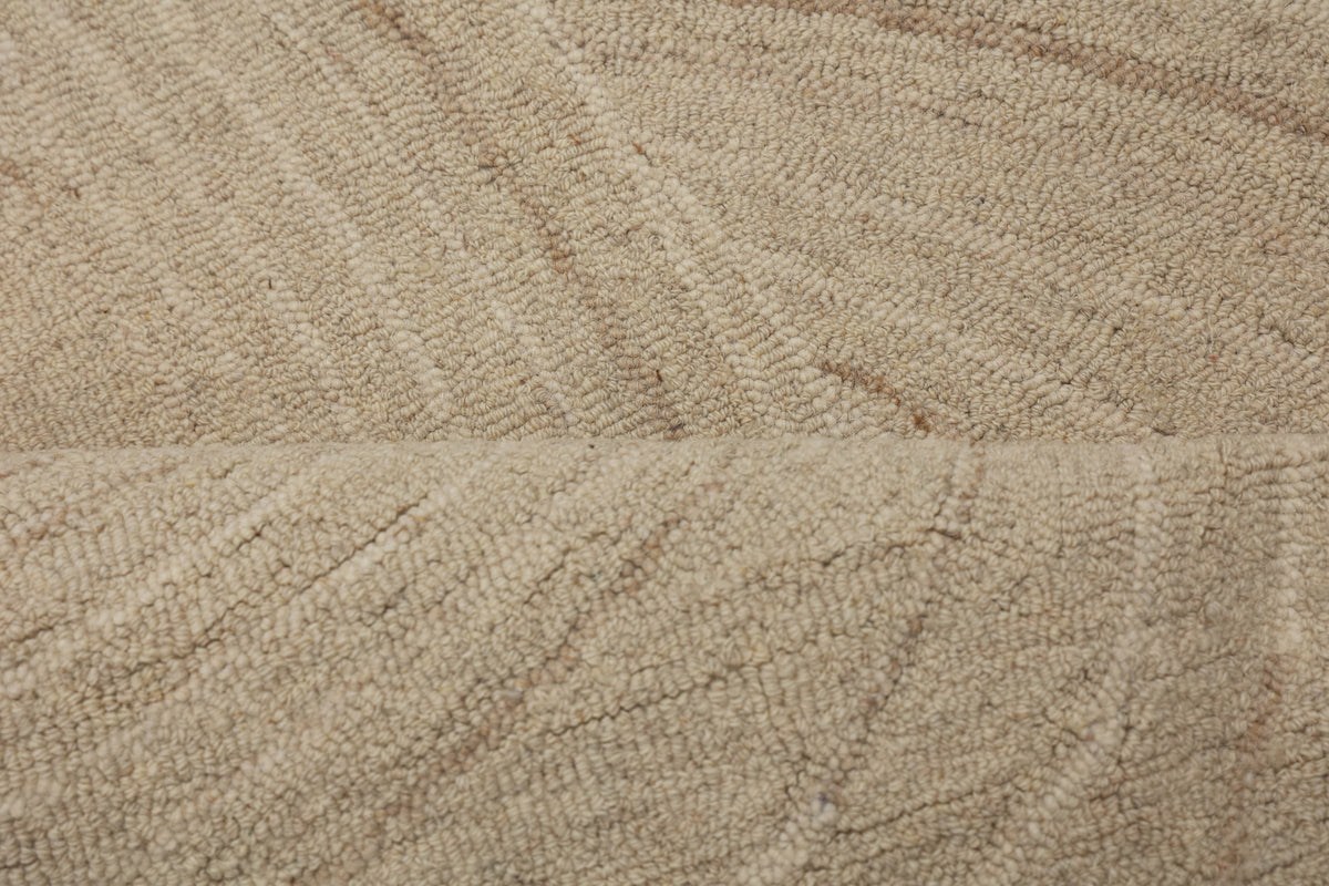 Beluga Tufted Design 28