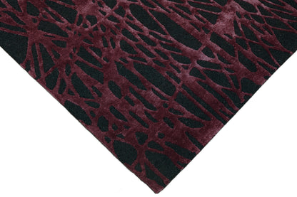 Hand-Tufted Bordeaux & Black Wool Rug | Beluga Bordeaux Lattice TF77