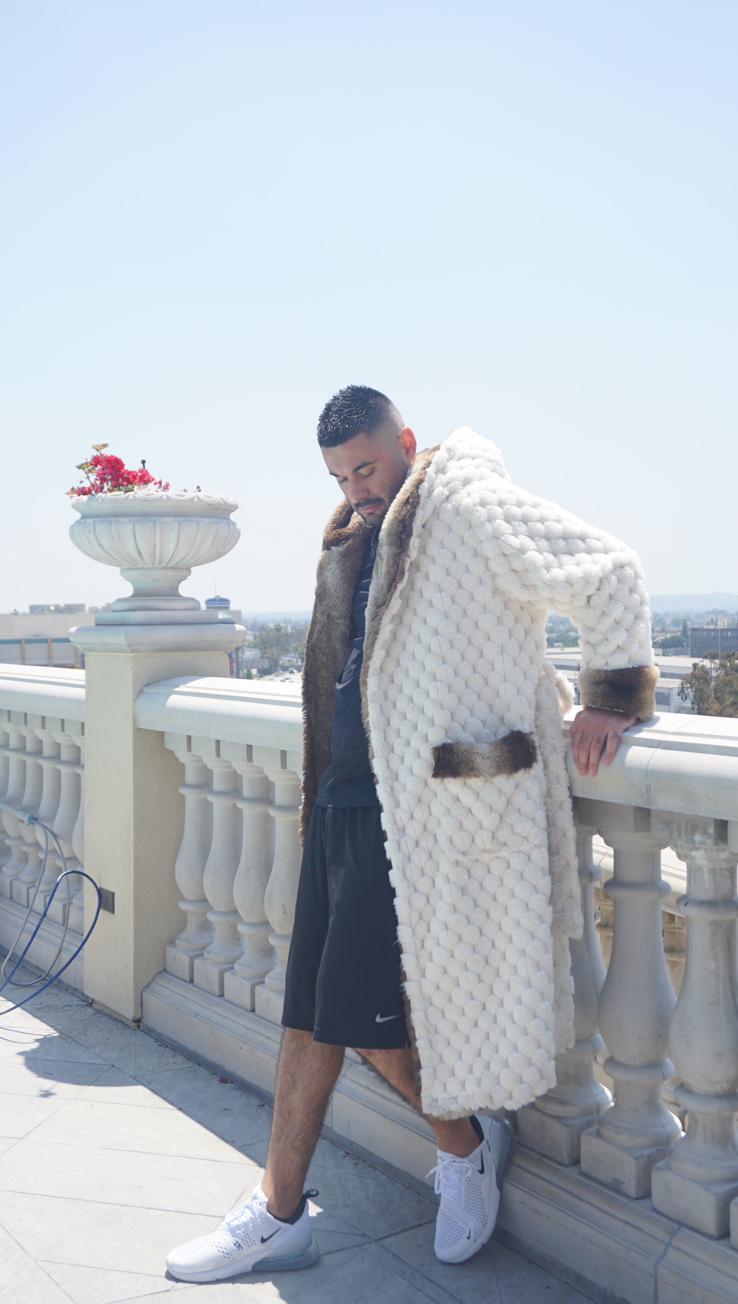 Faux Fur Luxury Long Sleeve Robe / Coat Off White – Makymo