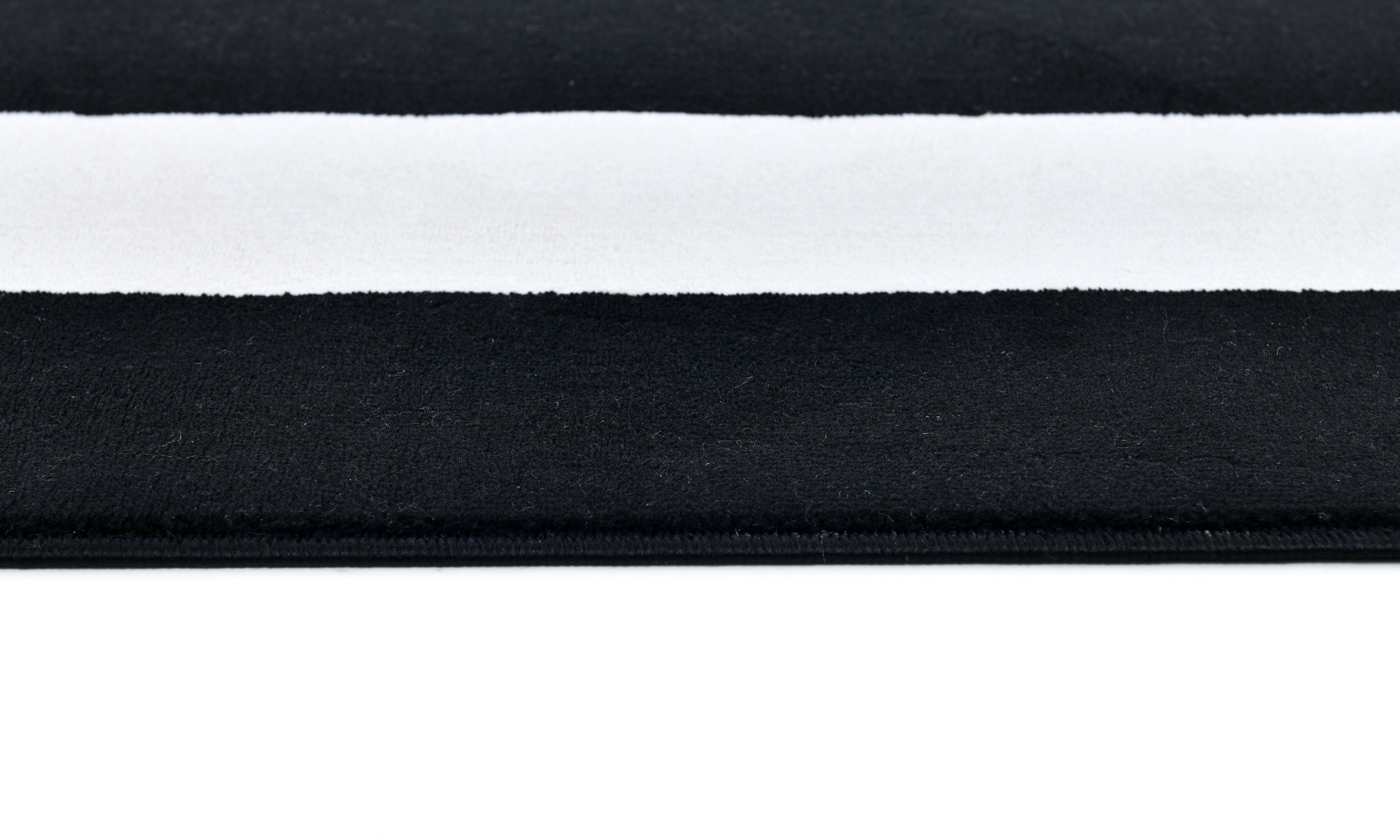 Black & White Geometric Square Area Rug – Soft Texture, Modern Design - Z341A (POL811)