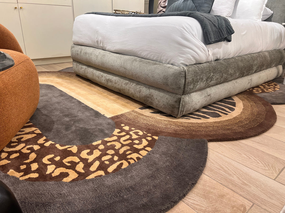Hand-Tufted Ivory & Light Grey Wool Area Rug | Beluga Design 45