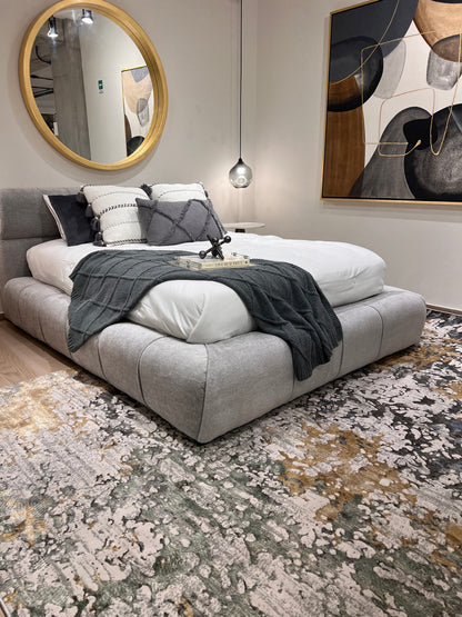 Dynamic Color-Shifting Foldable Flat Weave Area Rug for Stylish Interiors