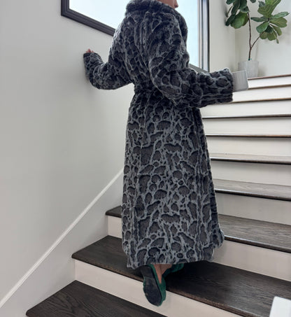 Faux Mink Robe - MINKO 12 Black Leopard