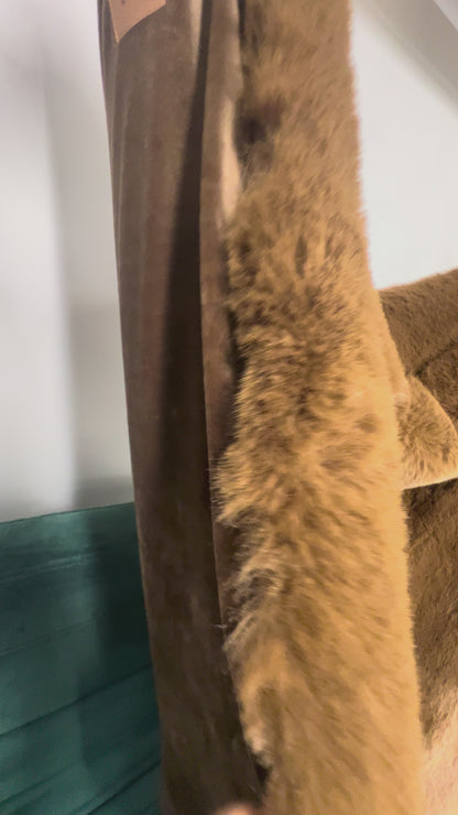 Luxe Copper Chinchilla Faux Fur Throw Blanket – Ultra-Soft Plush Bedspread