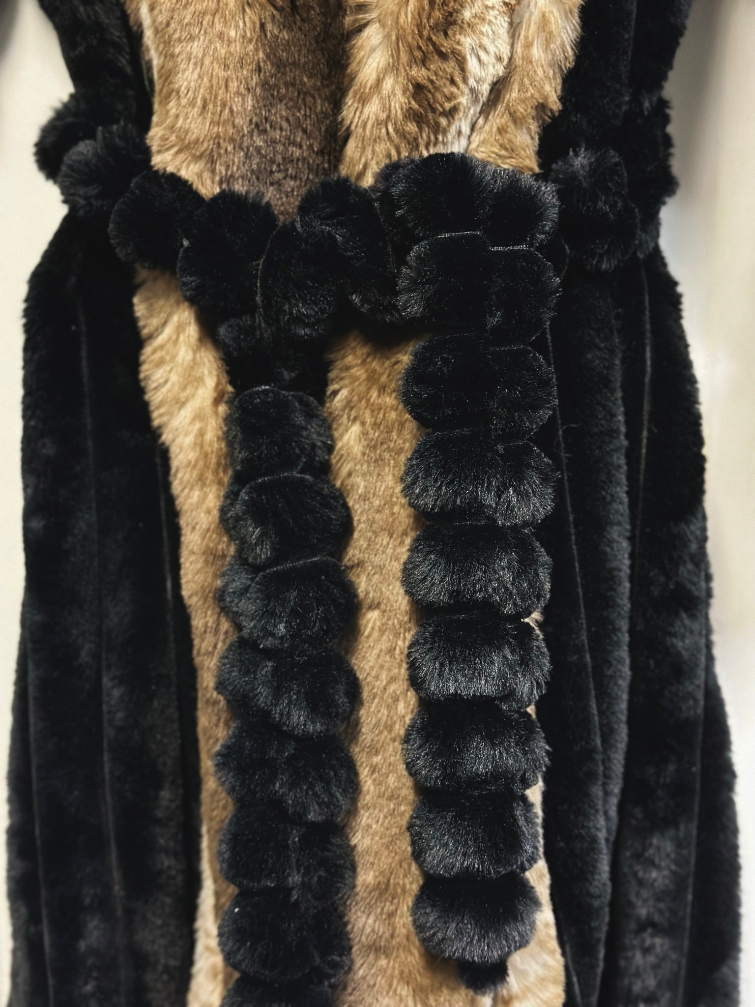 Faux Fur Long Sleeve Robe / Coat Black – Makymo