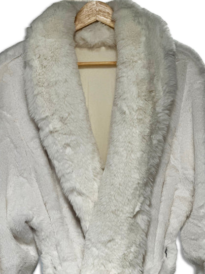 Faux Fur Luxury Long Sleeve Robe / Coat Off White