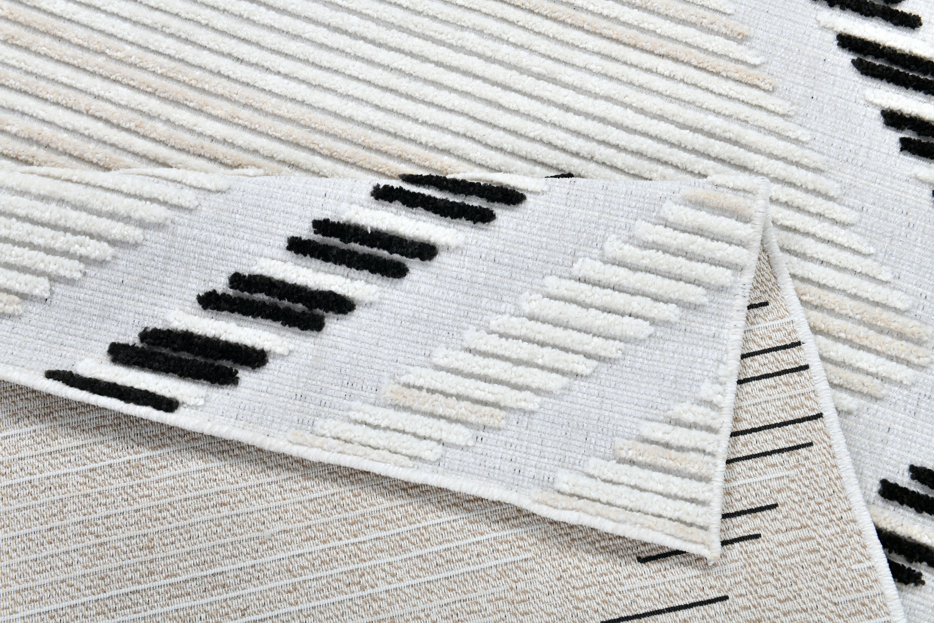 Soft Cream Rug with High-Low Detail and Black/Beige Bohemian Motif - TIA 109.