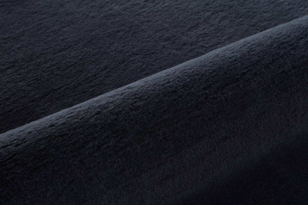 Machine-Made Faux Fur Rug