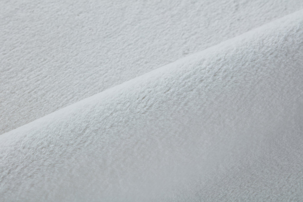 Machine-Made Faux Fur Rug