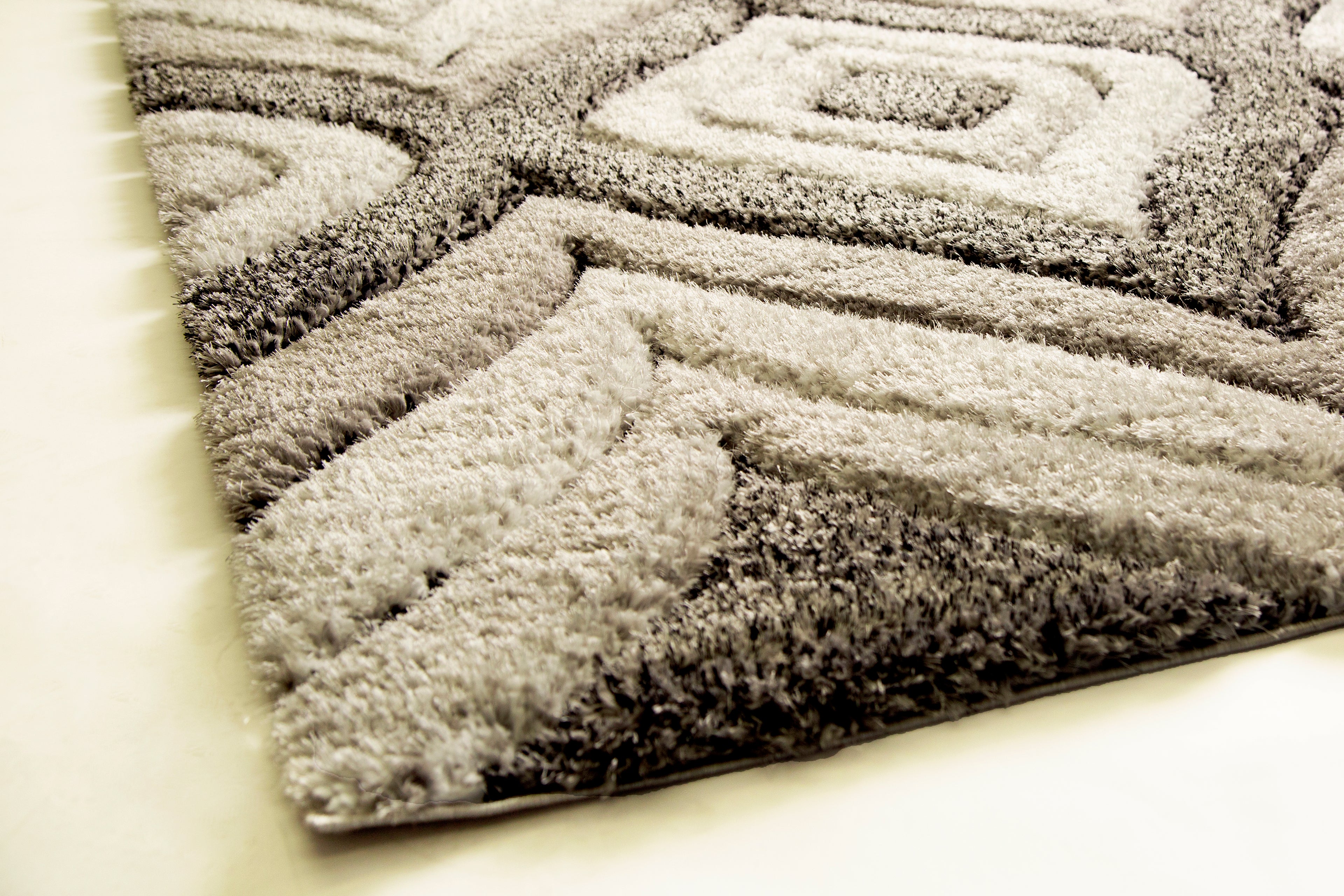 Plush Fluffy Shine 3D Geometric Dimond Shag Area Rug/Carpet Gray Silver