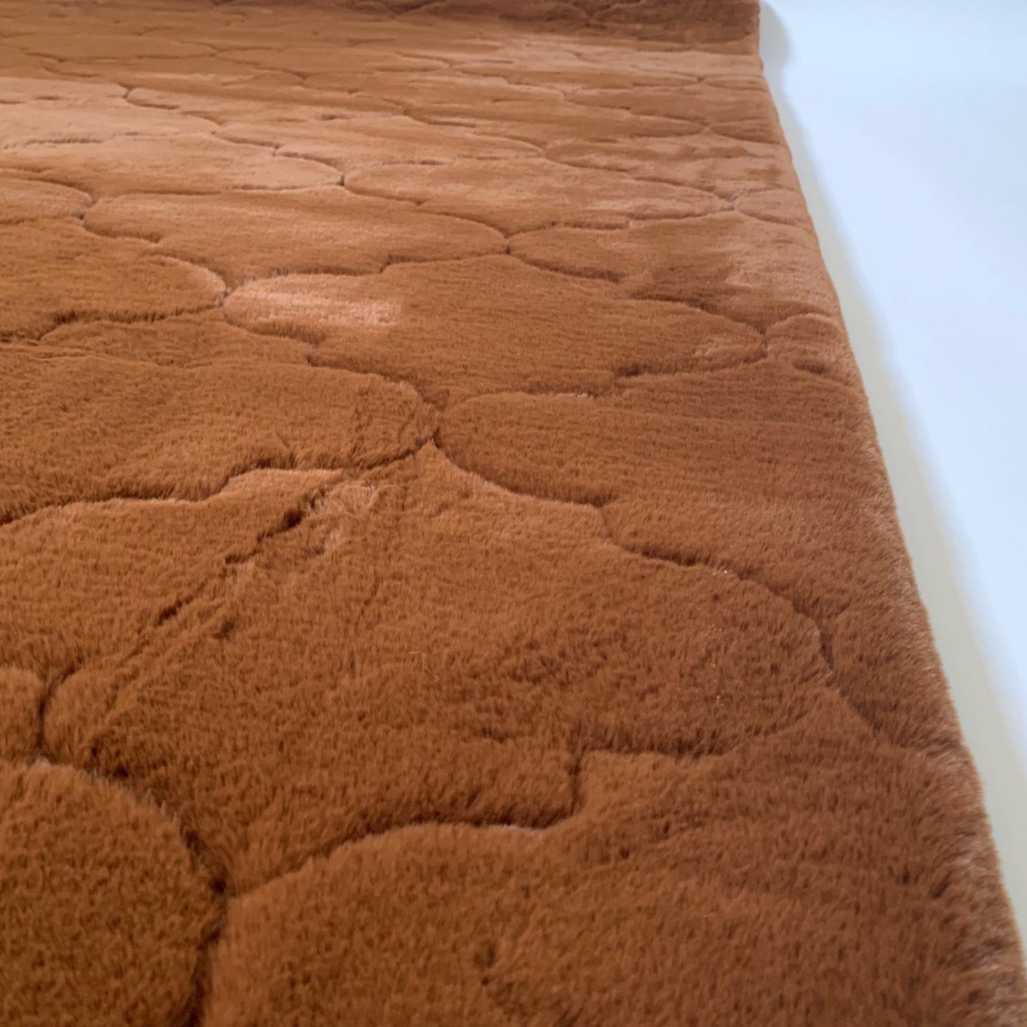 Soft Cozy Fuzzy Faux Fur Brown Clover Pattern Carpet/Rug