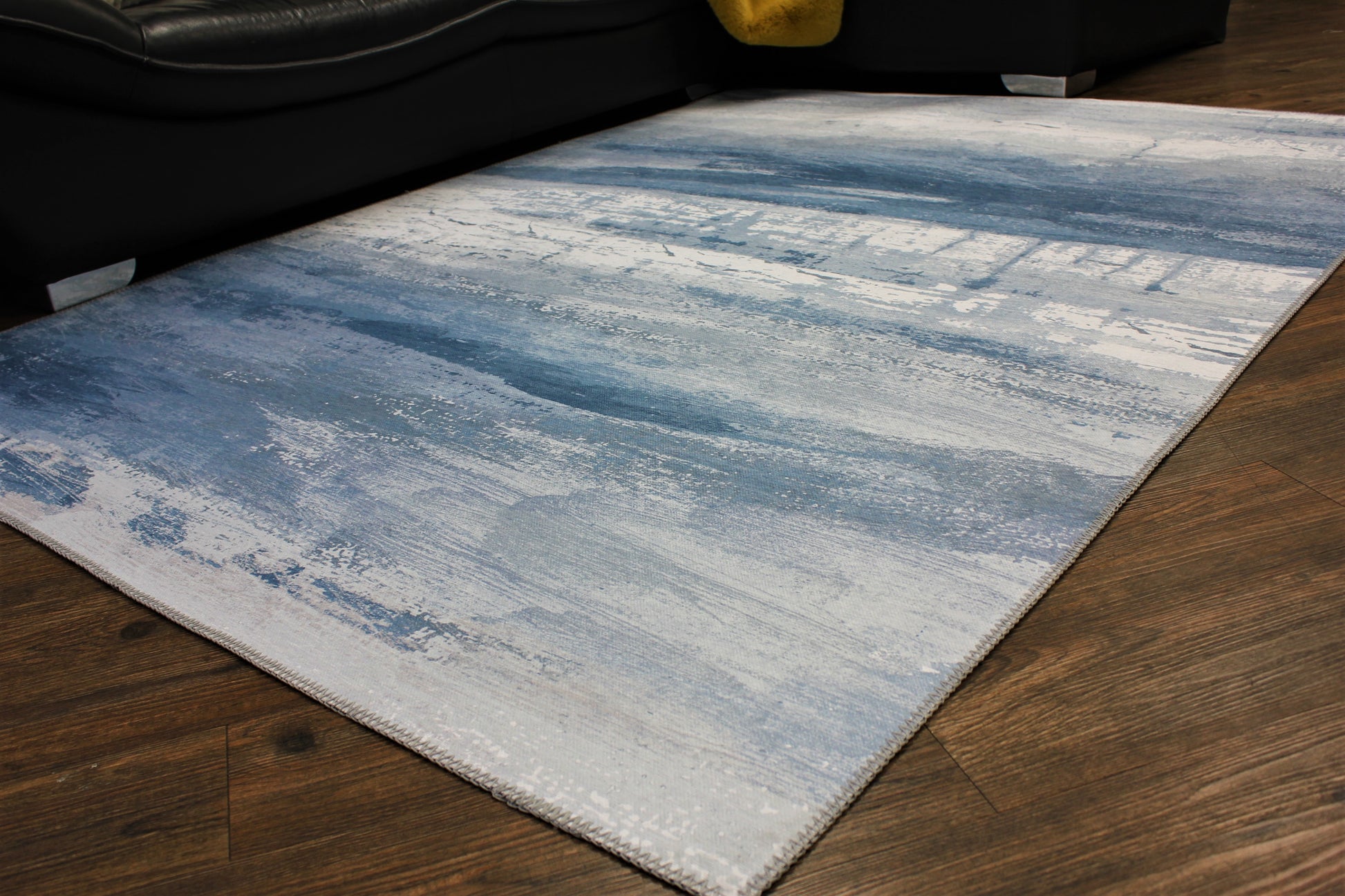 Blue Meadow Comfort Print Art Design Area Rug/ Carpet