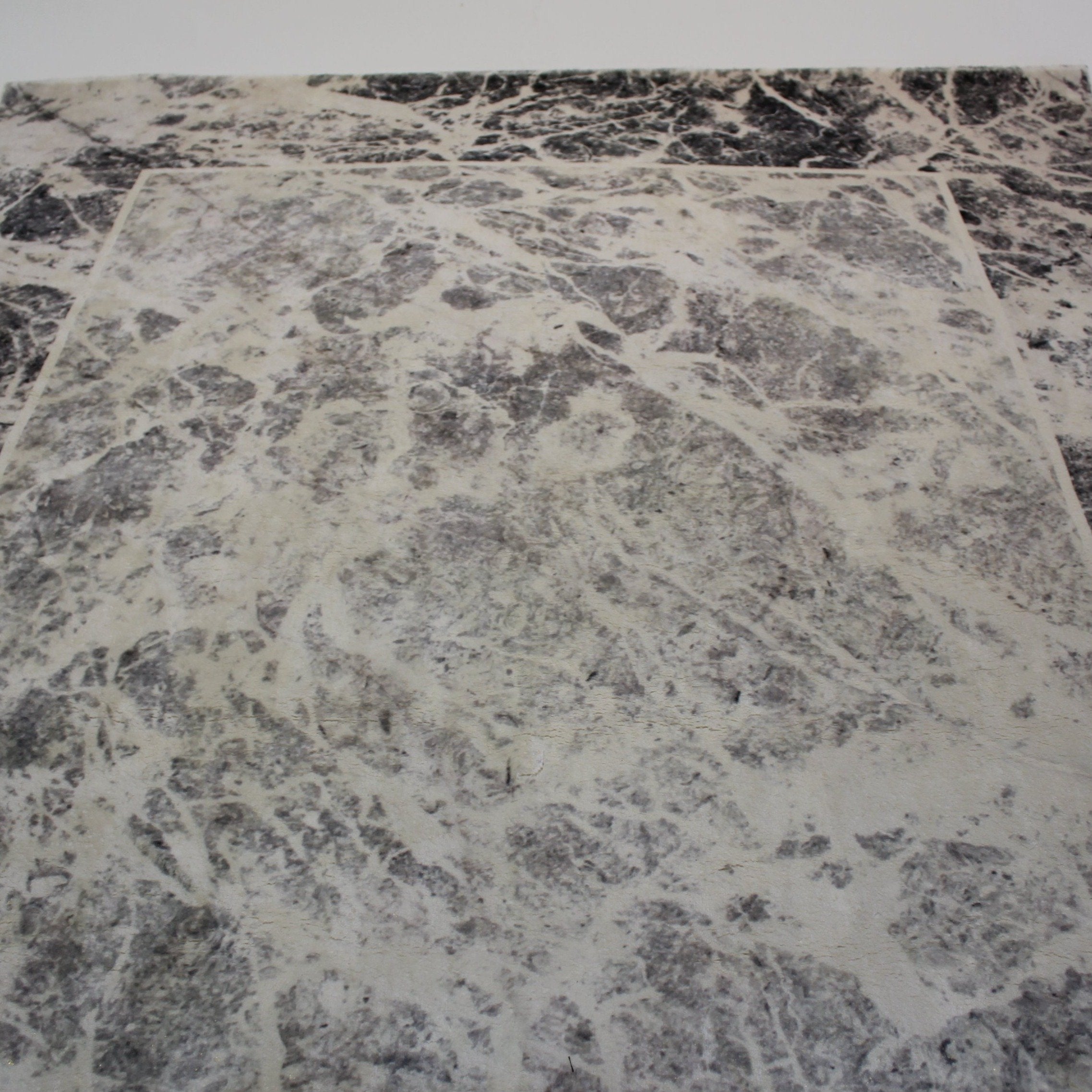 Ultra-soft Cozy Abstract Shimmery Foil Illuminating Rug/Carpet , high-quality and extra comfort