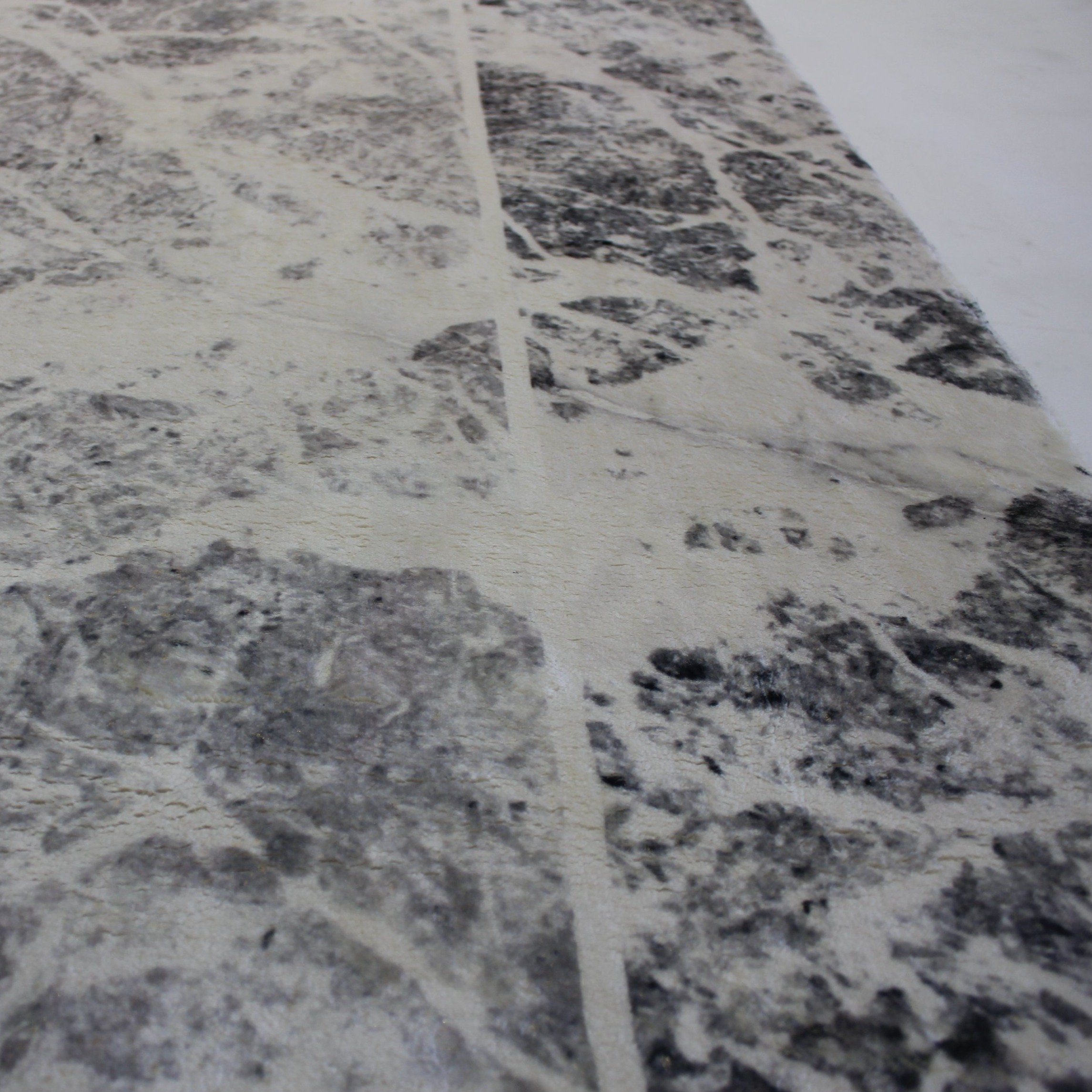 Ultra-soft Cozy Abstract Shimmery Foil Illuminating Rug/Carpet , high-quality and extra comfort