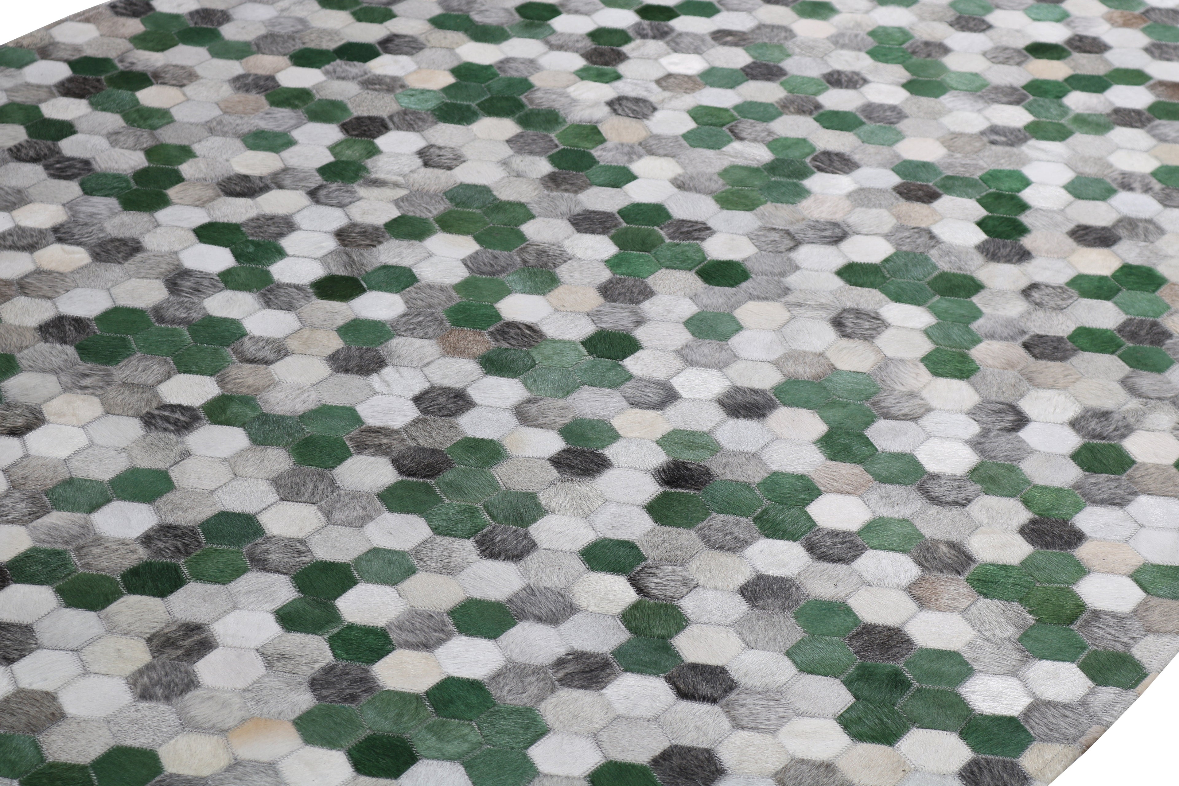 Earth-Tone Geometric Octagon Rug – Cowhide Patchwork Design in Green, Grey & Natural Shades - Patchwork PCH220 Green