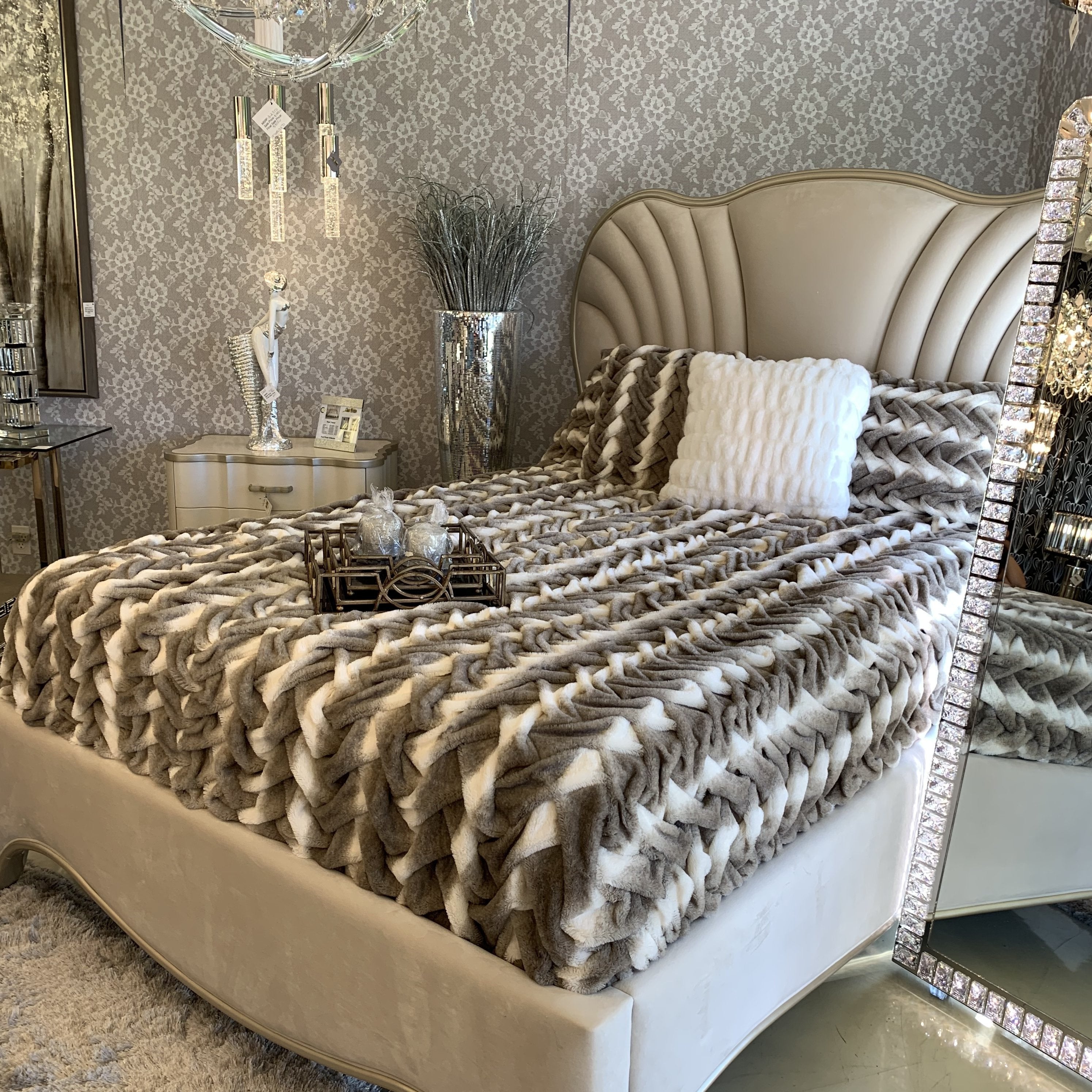 Soft Braided Look Cozy Faux Fur Toned Mocha Silver Bed Cover/ Coverlet/ Bedspread/ Blanket/ Comforter/ King Cal Size - Queen Size