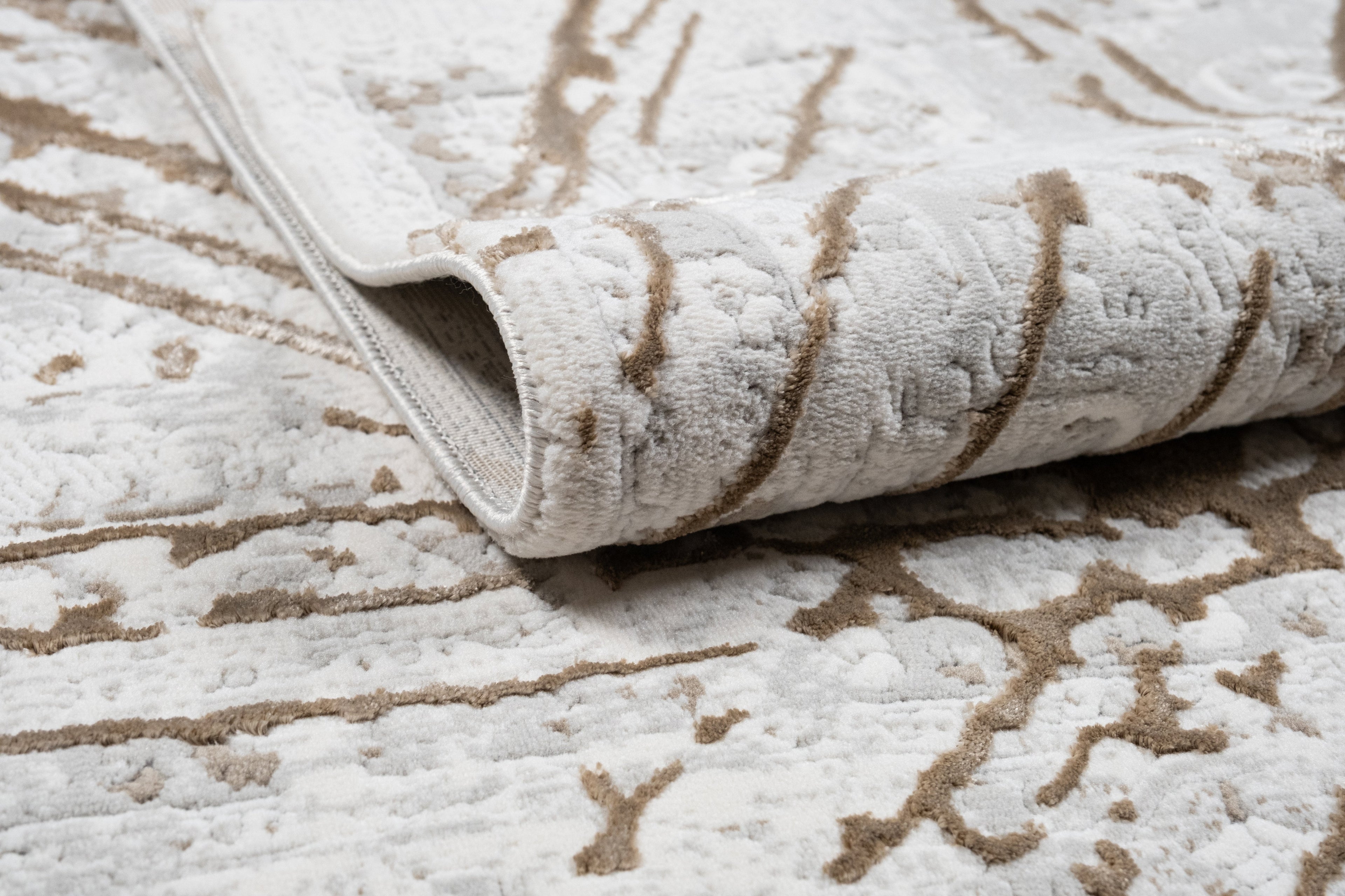 Taupe Rug with Geometric Tone-to Tone Mocha High-Low Pattern - METZ 4206.