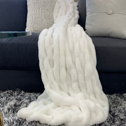 Braided Look Fluffy Soft Faux Fur Gray White Throw/ Quilt/ Blanket/ Coverlet/ Bedspread/ Bedcover/ Comforter