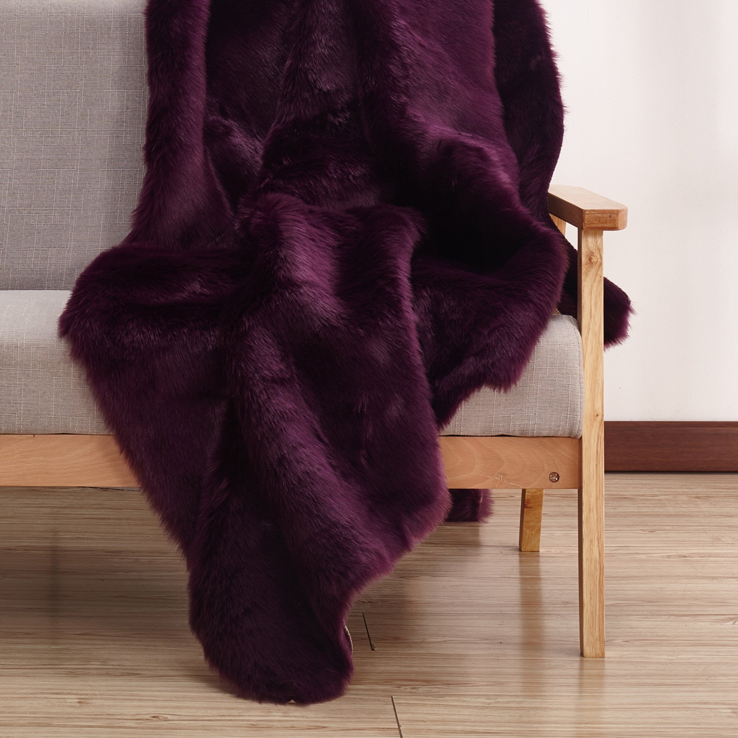 Luxury Soft Faux Fur Sheepskin Area Rug by Rug Factory Plus