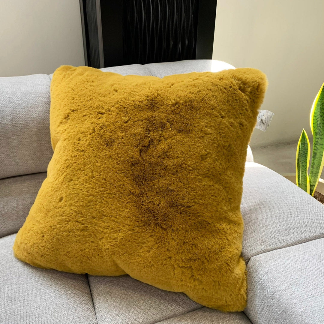Soft Cozy Fuzzy Faux Fur Throw Pillow – Makymo