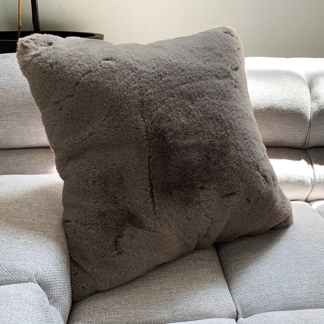 Soft Cozy Fuzzy Faux Fur Throw Pillow – Makymo