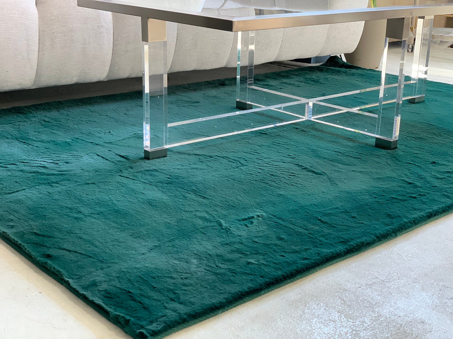 Machine-Made Faux Fur Rug